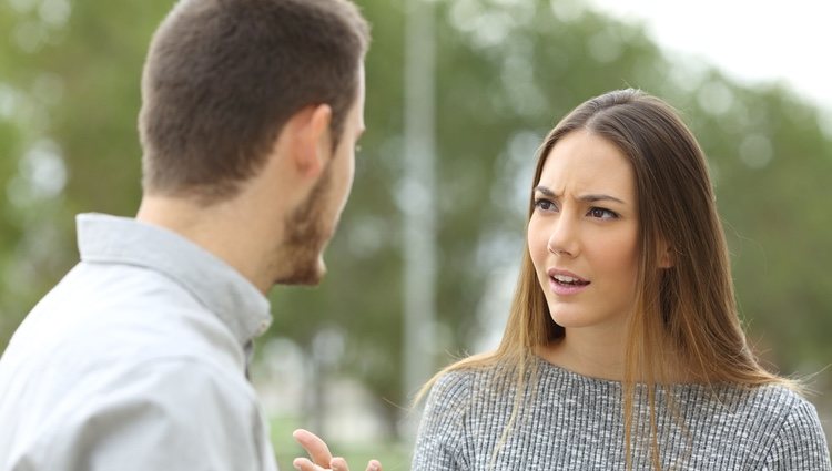 Establecer un diálogo con tu pareja será fundamental si quieres evitar su ruptura