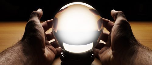 Bola mágica: qué es y para qué sirve una bola de cristal